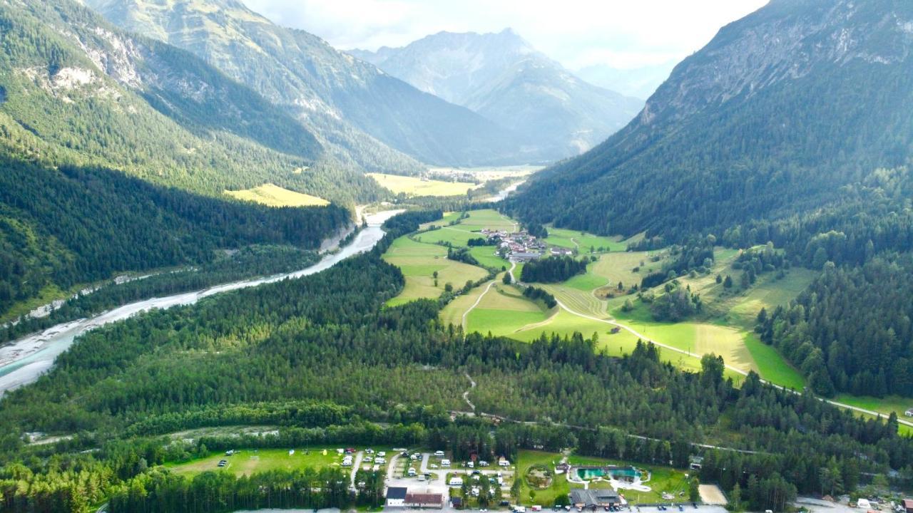 Camping Lechtal Vorderhornbach Eksteriør billede